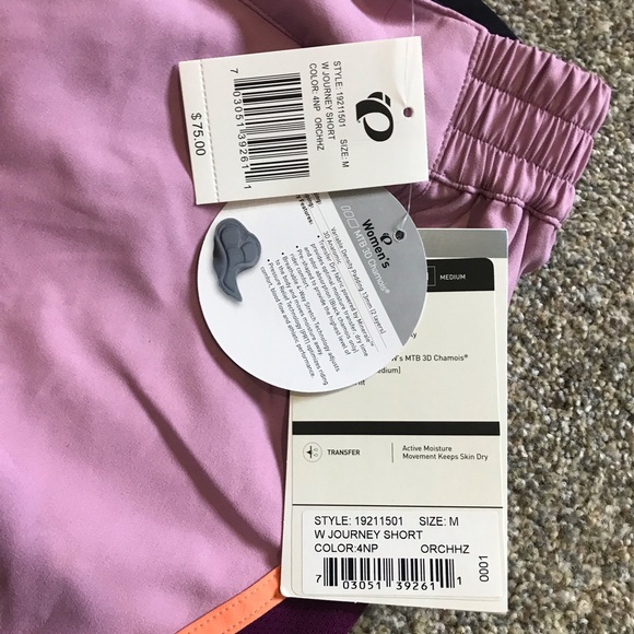 NWT Women’s Pearl Izumi Cycling Shorts - Medium - Picture 6 of 6